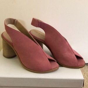 ANTHROPOLOGIE Peep Toe Heel